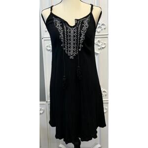 Mossimo Supply Co. Black Embroidered Sleeveless Dress – Women’s Medium